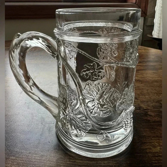VINTAGE: The Sand Golf Stein/glass.​ - Picture 2 of 11